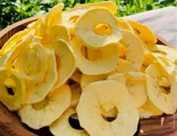 تصویر 4 از سیب خشک زعفرانی اصیل تلفیق طعم سیب و زعفران ایرانی